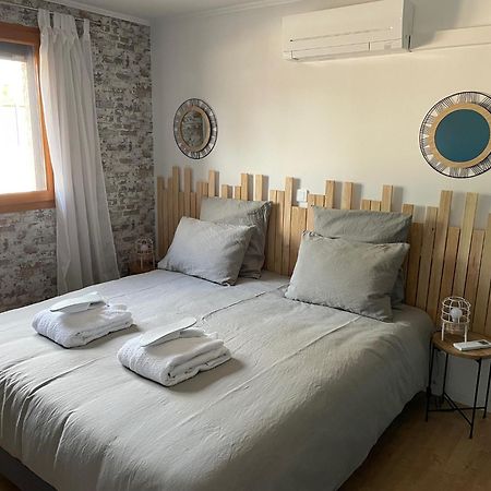 Le Double C Bed and Breakfast Saint-Victor-de-Morestel Eksteriør billede